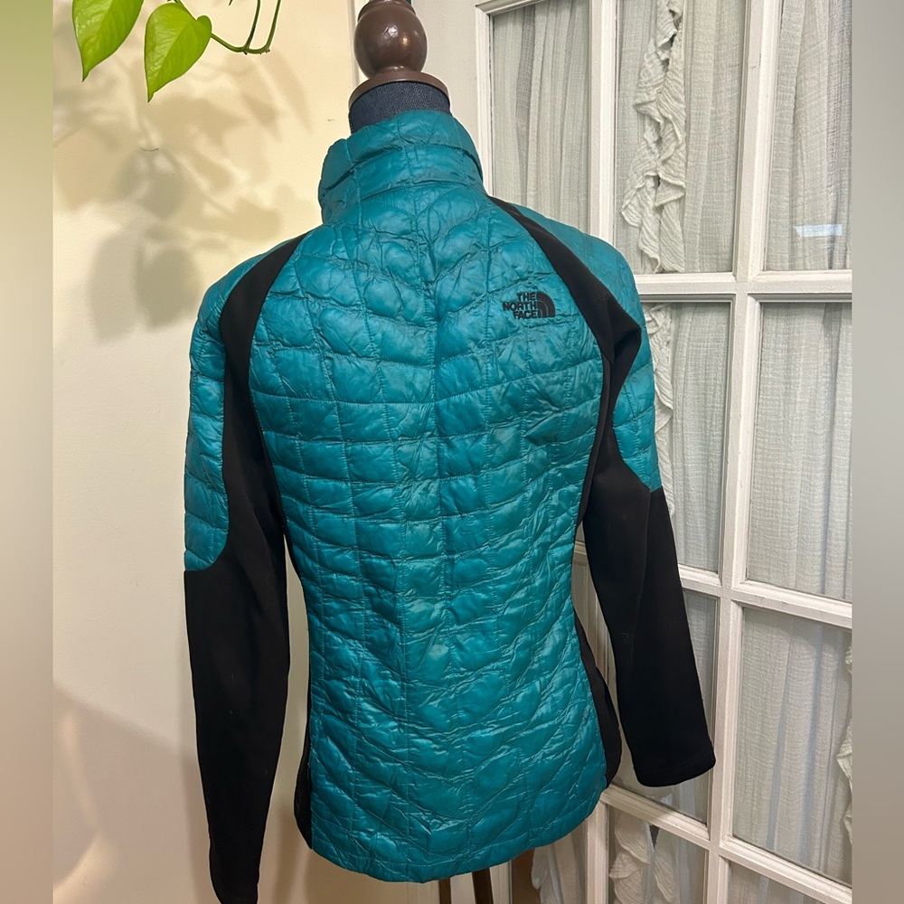 💥SOLD💥 The North Face TNF Thermoball Hybrid Women’s Coat Jacket Medium flaws - Picture 3 of 14